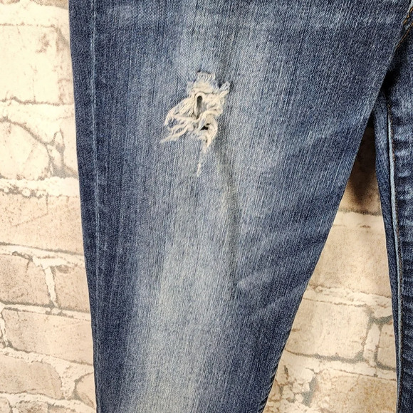 Kut from the Kloth Jeans Crop Catherine Boyfriend Distressed Medium Wash Size 6 - Picture 8 of 16
